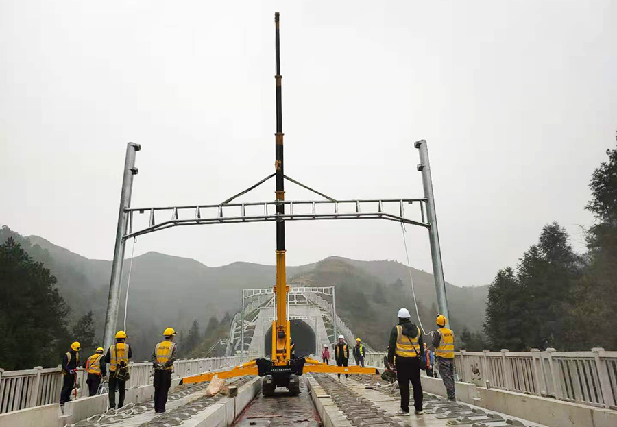 3噸5噸蜘蛛吊車(chē)